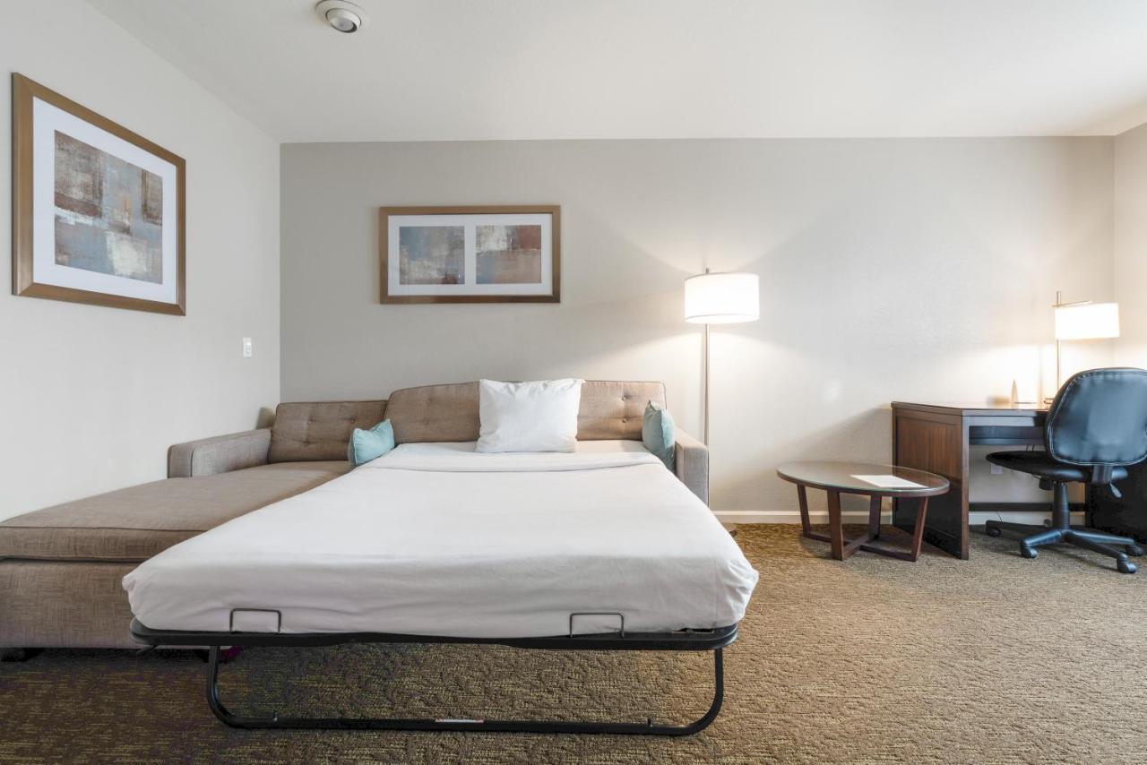 Chase Suites Brea-Fullerton - North Orange County Екстериор снимка