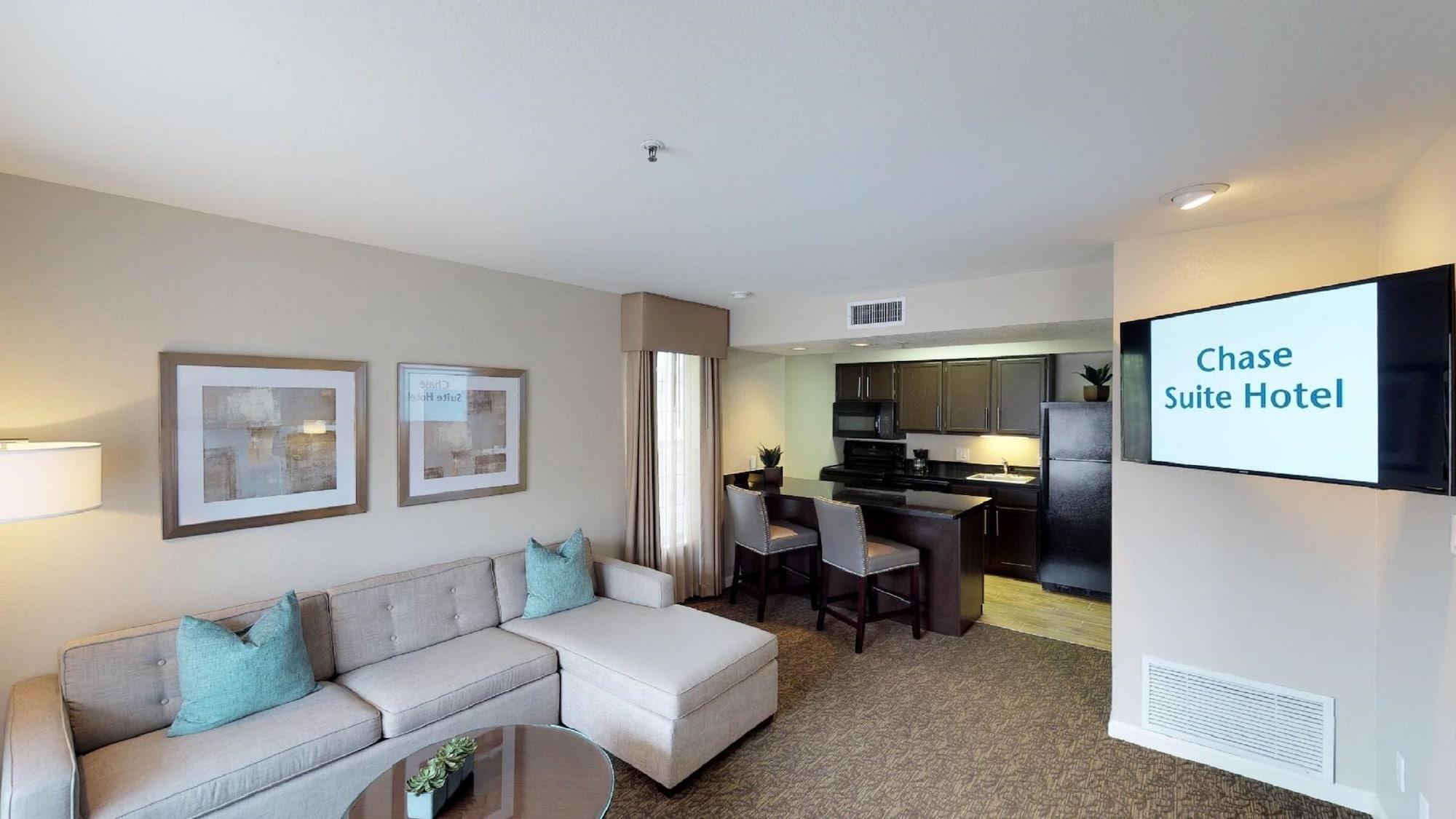 Chase Suites Brea-Fullerton - North Orange County Екстериор снимка