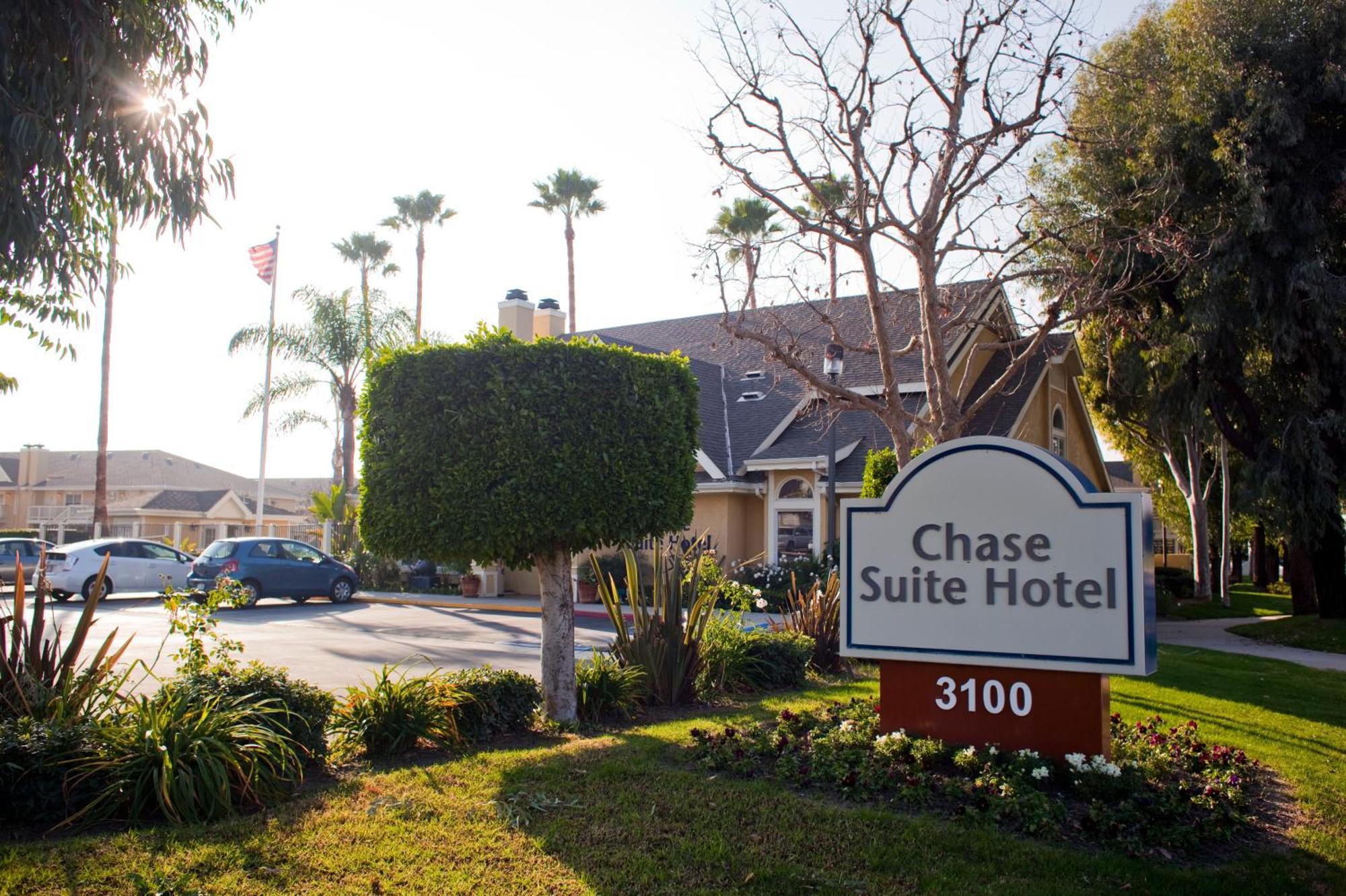 Chase Suites Brea-Fullerton - North Orange County Екстериор снимка