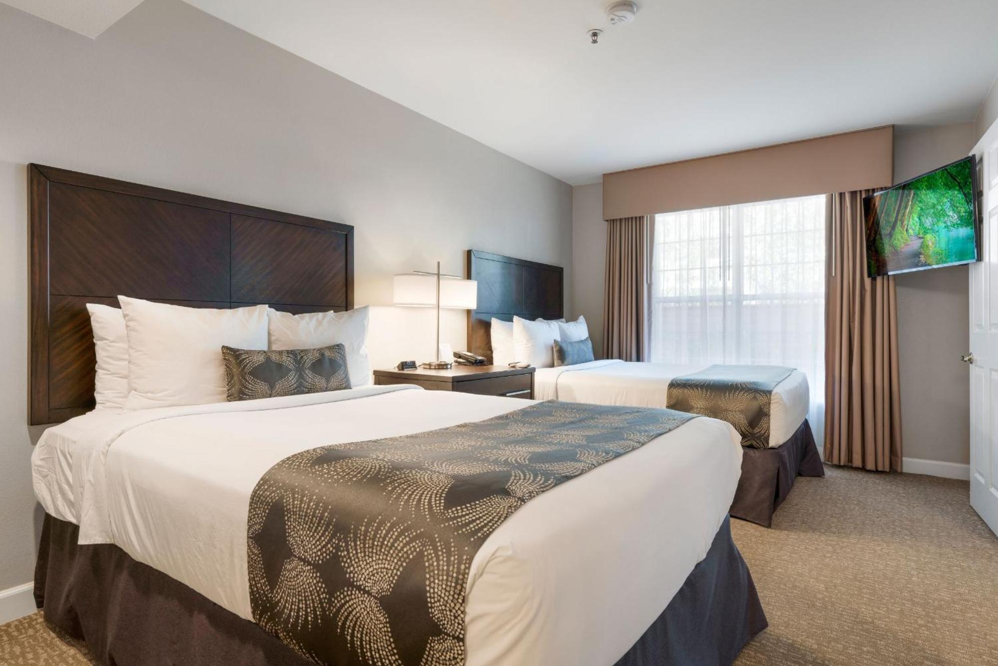 Chase Suites Brea-Fullerton - North Orange County Екстериор снимка
