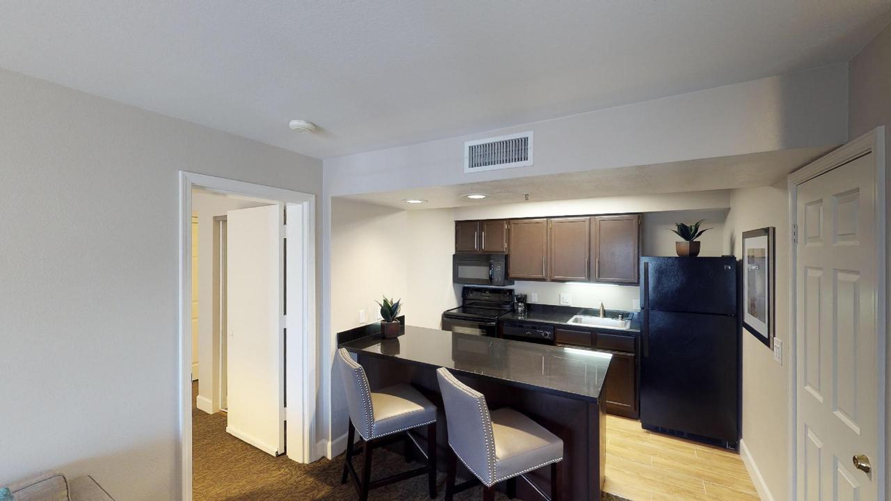 Chase Suites Brea-Fullerton - North Orange County Екстериор снимка