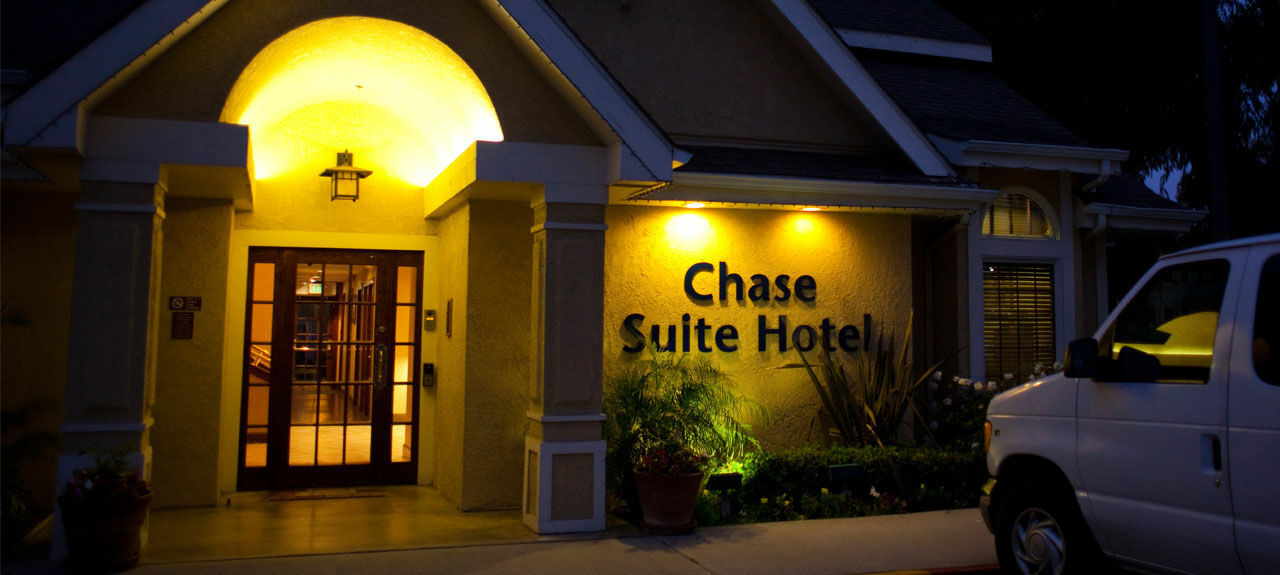 Chase Suites Brea-Fullerton - North Orange County Екстериор снимка